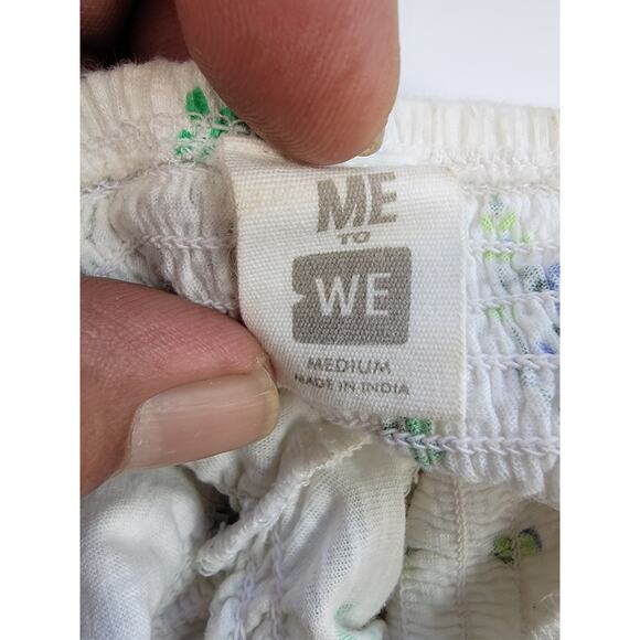 Me to We White Floral Peplum Ruffeel Off Shoulder Top, Size Juniors M - Picture 10 of 11